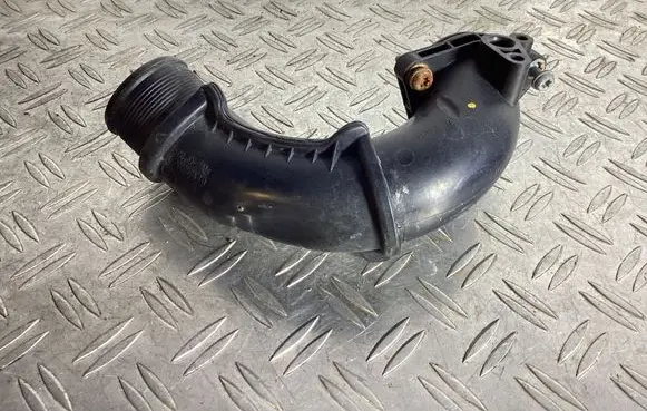 Porsche Cayenne (9Y0 9Y3) Intercooler hose/pipe 0P2145682J