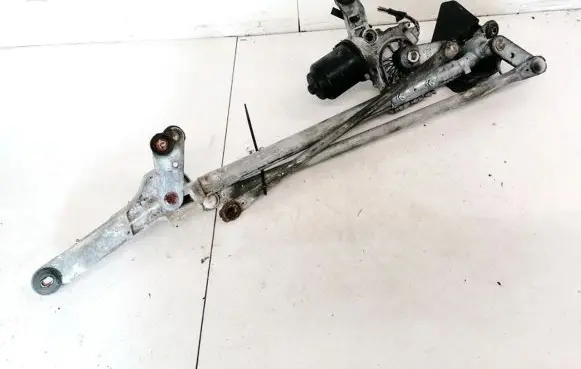 Subaru Legacy Front wiper linkage and motor