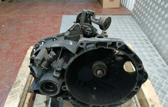 Volkswagen Sharan Manual 5 speed gearbox 977T7002DA