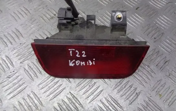 Toyota Avensis T220 Third/center stoplight
