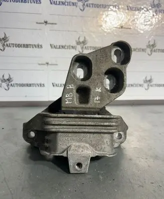 Mercedes-Benz B W246 W242 Engine mount bracket 326E60A 26008 AC4600D