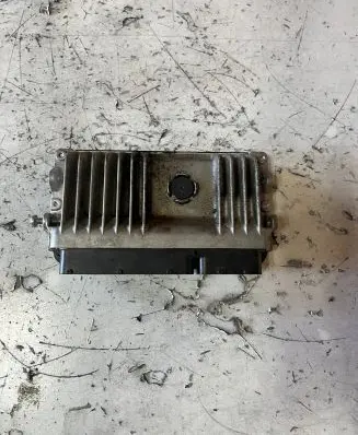 Toyota Auris 150 Engine control unit/module 8966142X81 2170001711