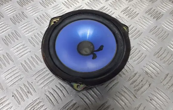 KIA Carens II Front door speaker OK2FC66960