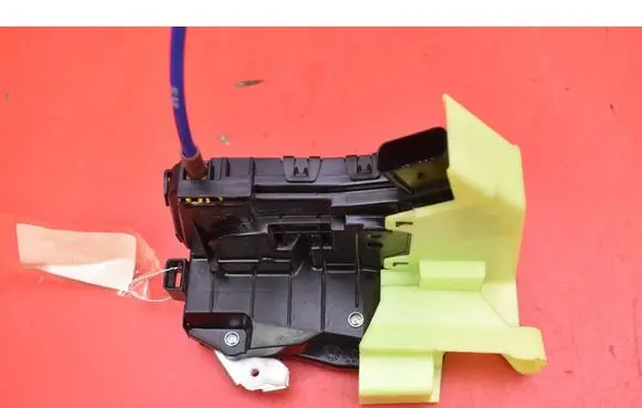 KIA Sportage Front door lock 81310R2010
