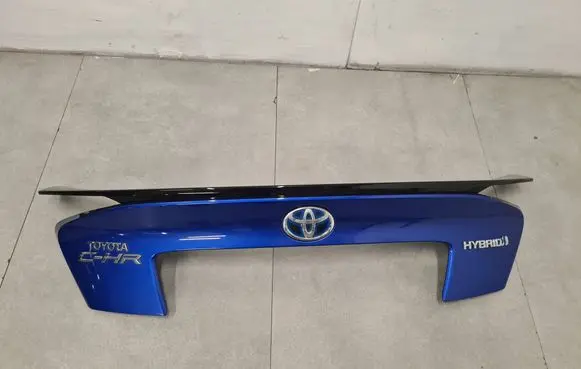 Toyota C-HR I Tailgate trim 76811F4010