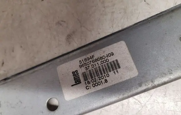 Peugeot 207 Rear door manual window regulator 9650768080