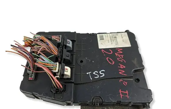 Renault Scenic II - Grand scenic II Comfort/convenience module 8200606830 8200615774
