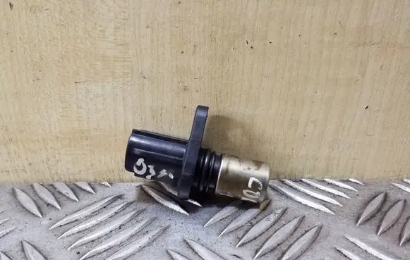Toyota Corolla Verso E121 Camshaft position sensor 9091905026 0296000660