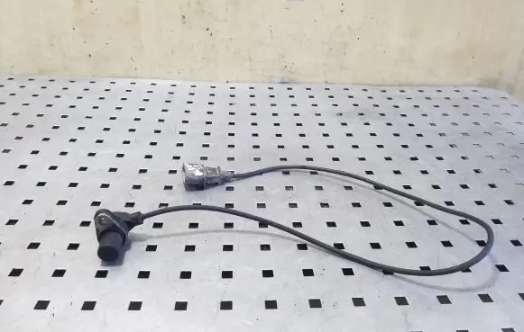 Audi A6 S6 C5 4B Crankshaft position sensor 078906433A 0261002223