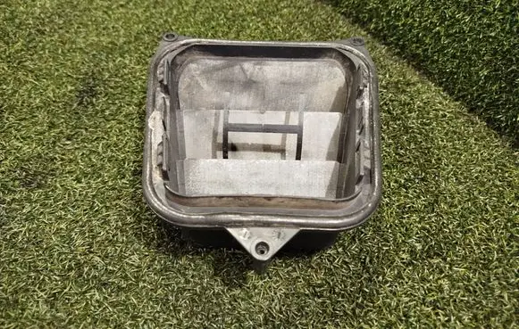 Rear air vent grill