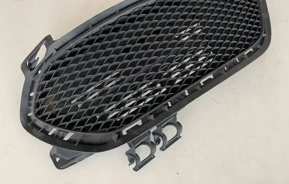 Mercedes-Benz CLA C117 X117 W117 Front bumper lower grill A1178852322 A1178851822