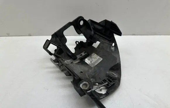 Volkswagen New Beetle Headlight/headlamp mounting bracket 1C0941053