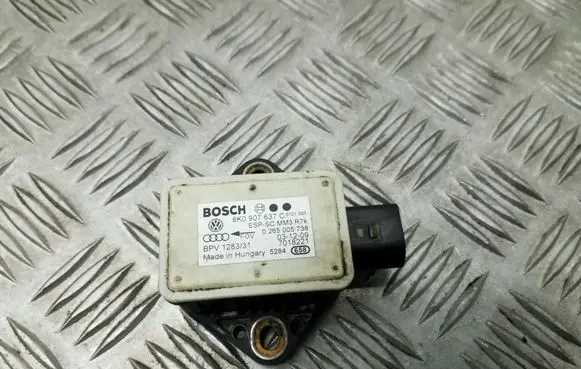 Audi A4 S4 B8 8K ESP acceleration yaw rate sensor 8K0907637C
