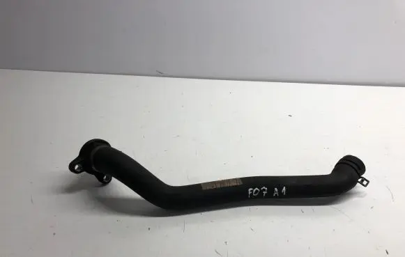 BMW 5 GT F07 Engine coolant pipe/hose 7580969