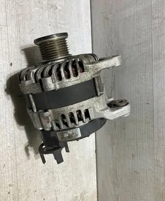 Nissan Micra K14 Generator/alternator 231005FN1A