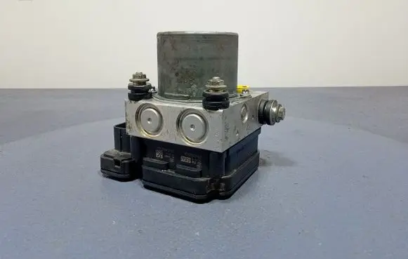 Skoda Fabia Mk3 (NJ) ABS Pump 6C0907379R