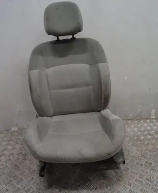 Renault Clio II Front driver seat