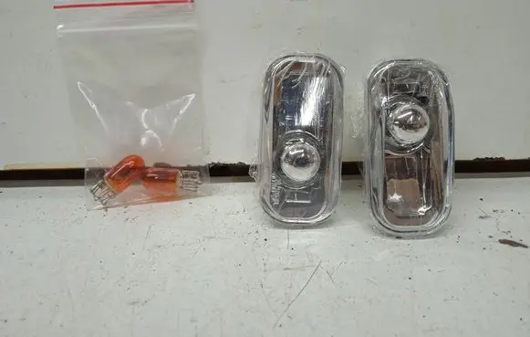 Honda Civic Front fender indicator light 3826197 382619 ZHD1422
