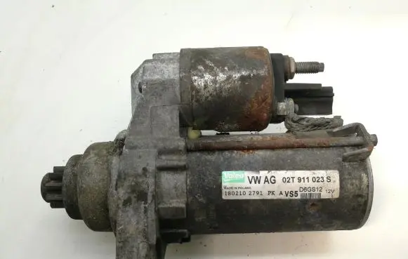 Volkswagen Polo Starter motor 02T911023S