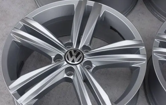 Volkswagen Tiguan R18 alloy rim 5NA601025AQ