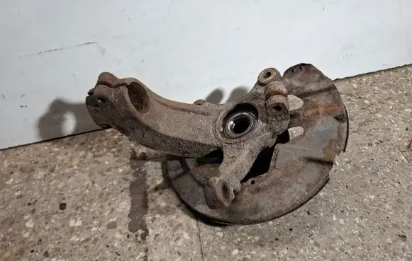 Volvo XC70 Front wheel hub