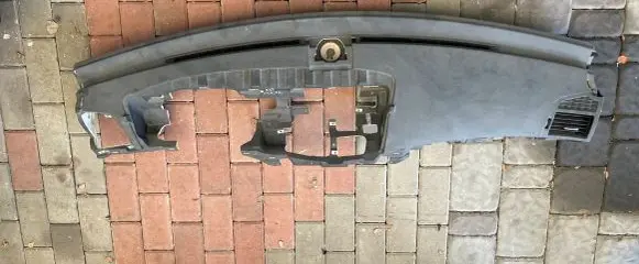 Mercedes-Benz S W221 Dashboard A2218200002 A2218300254