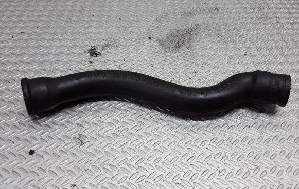 Breather/breather pipe/hose