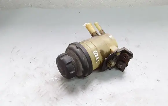 KIA Carens II Power steering fluid tank/reservoir NOCODE