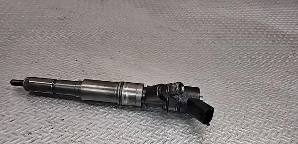 BMW X5 E53 Fuel injector 0445110266 7785984