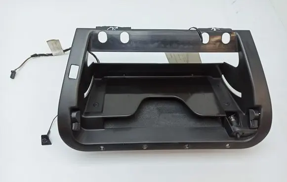 Jaguar XJ X308 Glove box frame LNA3035AA