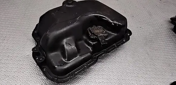 Volkswagen Touareg I Oil sump 