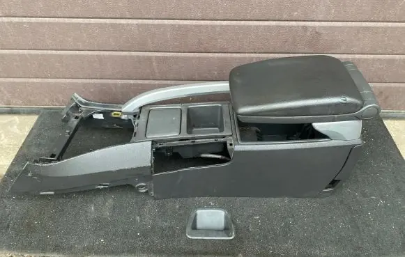 Volvo XC70 Armrest 9204304
