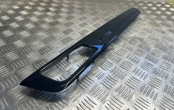 Porsche Cayenne (9Y0 9Y3) Front door trim bar 9Y0867102 P536003