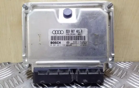 Audi A6 S6 C5 4B Engine control unit/module 8E0907401P 0281011136