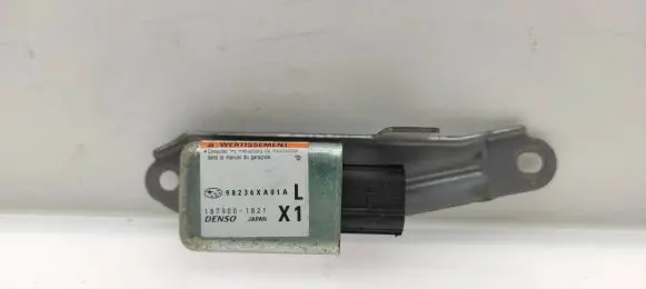 Subaru Tribeca Airbag deployment crash/impact sensor 98236XA01A 1879001821