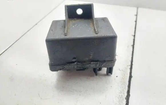 Alfa Romeo 156 Glow plug pre-heat relay 55187288 38430002