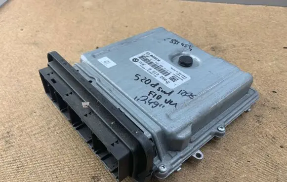 BMW 5 F10 F11 Engine control unit/module 8513250 13618513250 13618513242