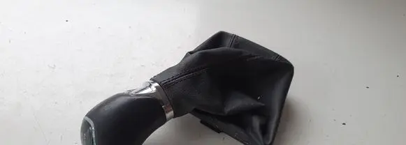 Skoda Octavia Mk3 (5E) Gear lever shifter trim leather/knob