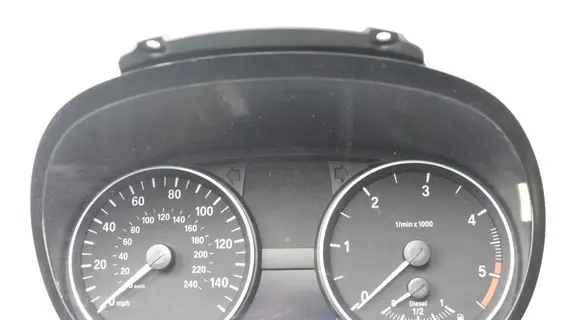 BMW 1 E81 E87 Speedometer (instrument cluster) 918733101