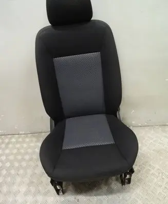 Mercedes-Benz A W169 Front passenger seat 