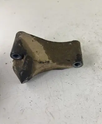 Jeep Grand Cherokee (WJ) A/C compressor mount bracket A6112340039 A611234003