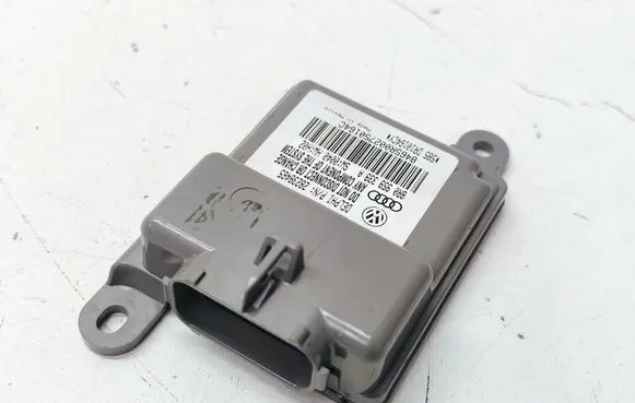 Audi Q5 SQ5 Seat control module 8R0959339A