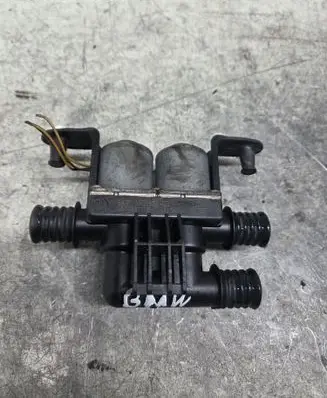 BMW 7 E65 E66 Coolant heater control valve 6411690665203 1147412159