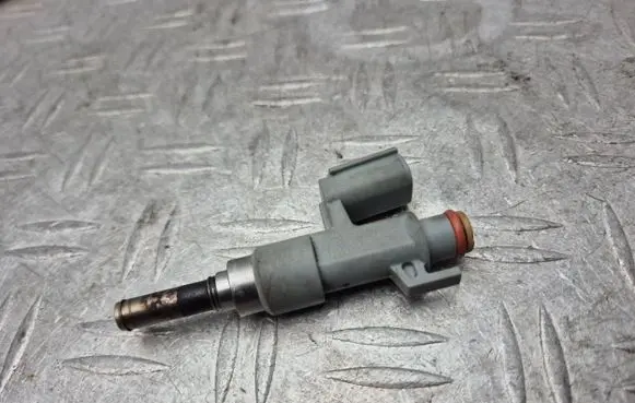Toyota RAV 4 (XA50) Fuel injector 2325025020