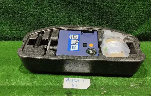 Opel Astra J Tool box 13279179 329755060