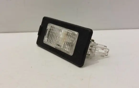 Volkswagen PASSAT B6 Number plate light 5N0943021