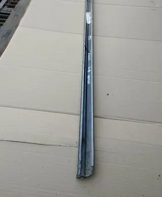 Chrysler Town u0026 Country V Front door trim (molding) 0ZW481XRAA