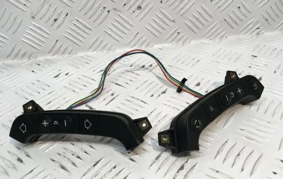 BMW 3 E46 Steering wheel buttons/switches 8380274