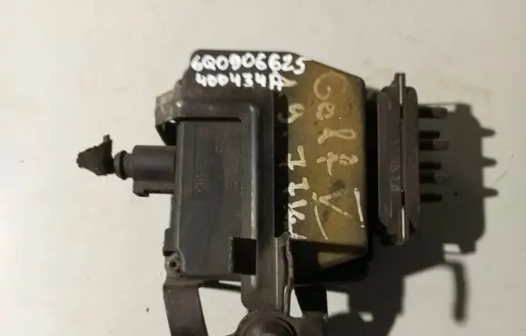 Volkswagen Golf V Turbo solenoid valve 6Q0906625 400434A