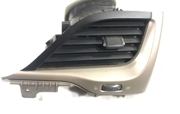 Jeep Cherokee Dashboard side air vent grill/cover trim 75528A01